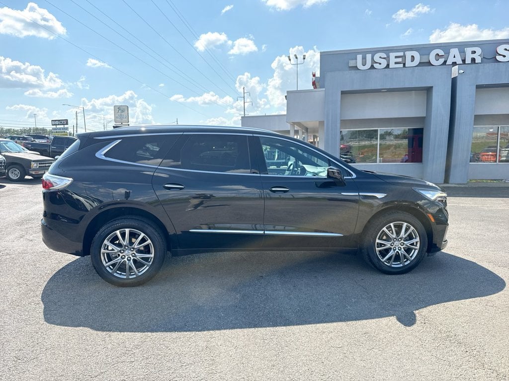 Pre-Owned 2023 Buick Enclave Essence - photo - 13