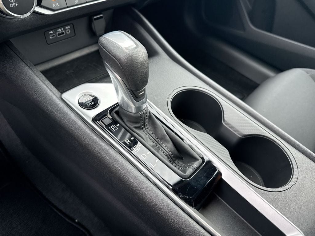 New 2026 Nissan Altima 2.5 SV - photo - 25
