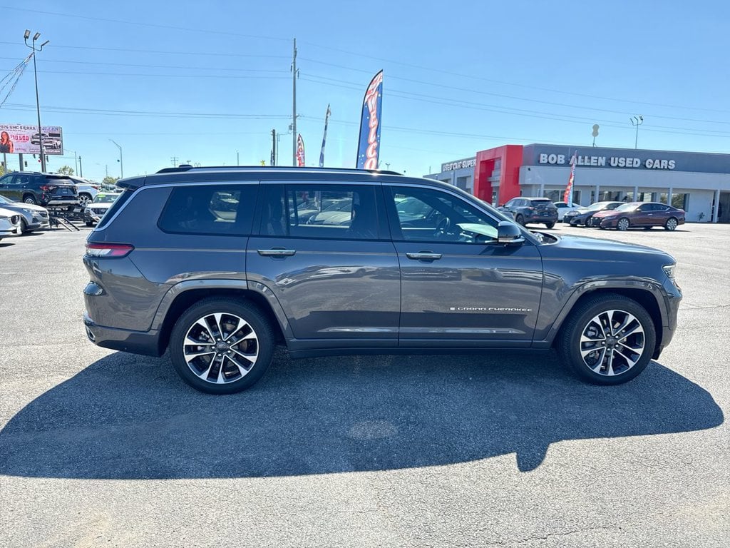 Pre-Owned 2023 Jeep Grand Cherokee L Overland - photo - 13