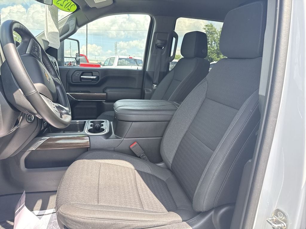Pre-Owned 2023 Chevrolet Silverado 2500HD LT - photo - 20