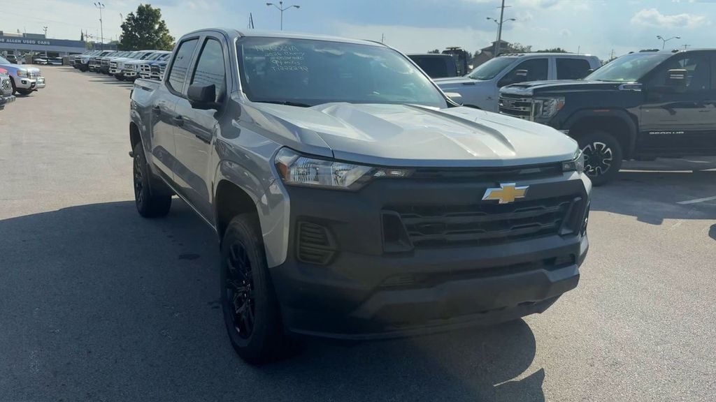 Pre-Owned 2026 Chevrolet Colorado Work Truck - photo - 8