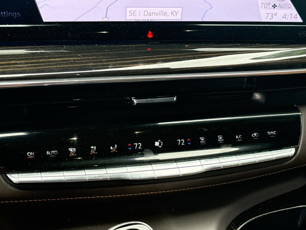 Pre-Owned 2023 Cadillac Escalade ESV Premium - photo - 31