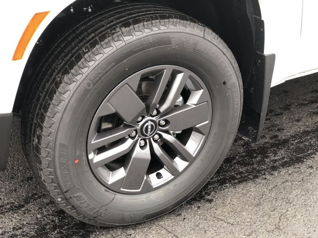 New 2026 Nissan Frontier SV - photo - 9