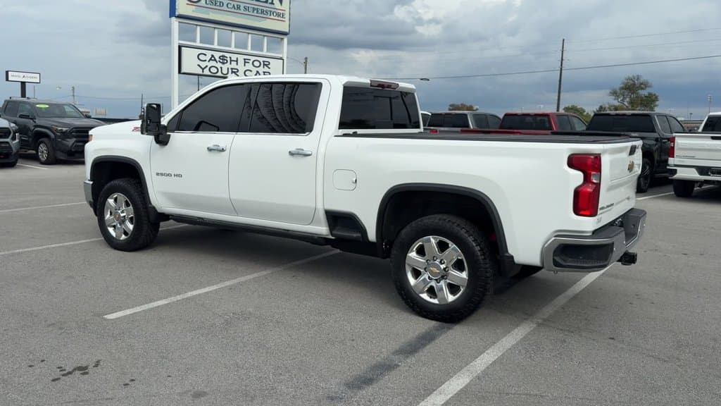 Pre-Owned 2023 Chevrolet Silverado 2500HD LTZ - photo - 3