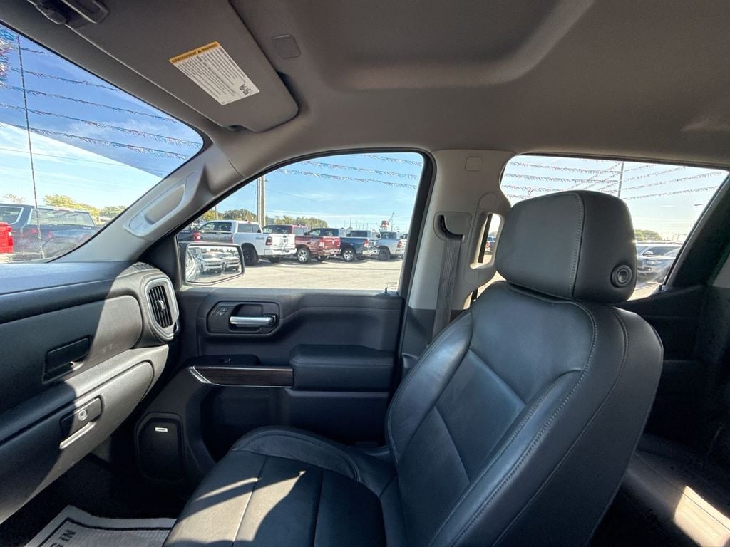 Pre-Owned 2020 Chevrolet Silverado 1500 RST - photo - 21