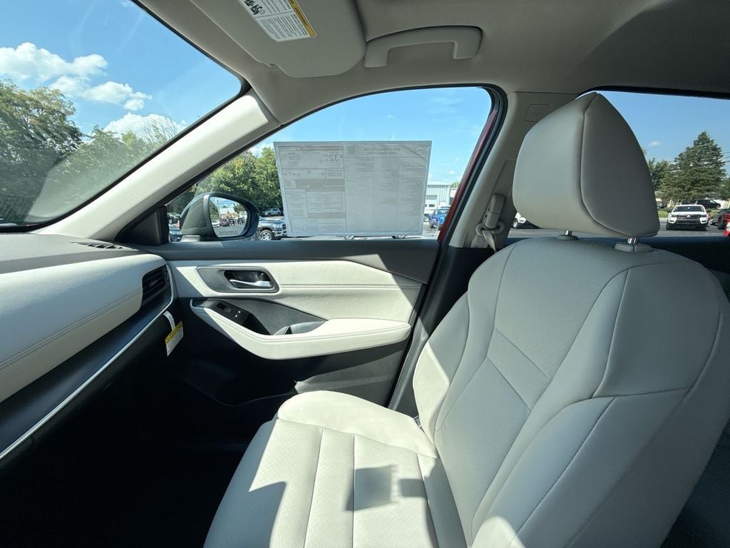 New 2026 Nissan Rogue Dark Armor - photo - 30