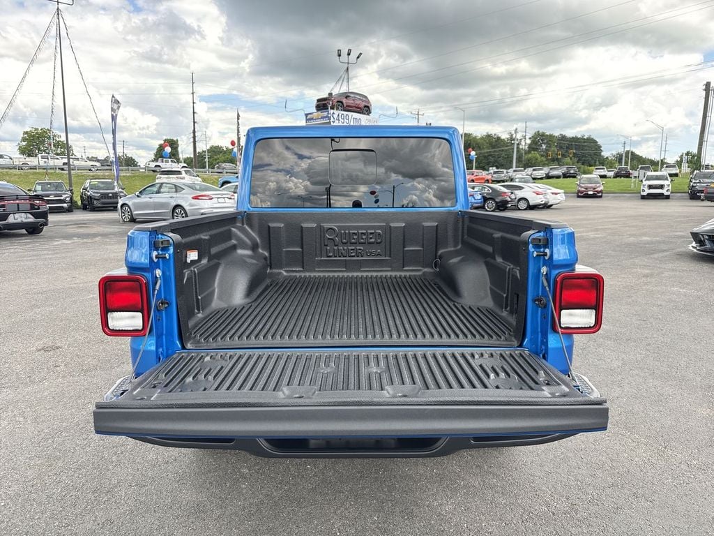 Pre-Owned 2025 Jeep Gladiator High Tide - photo - 16