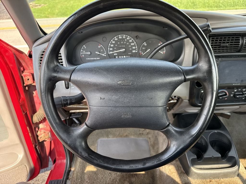 Pre-Owned 1996 Ford Ranger - photo - 13
