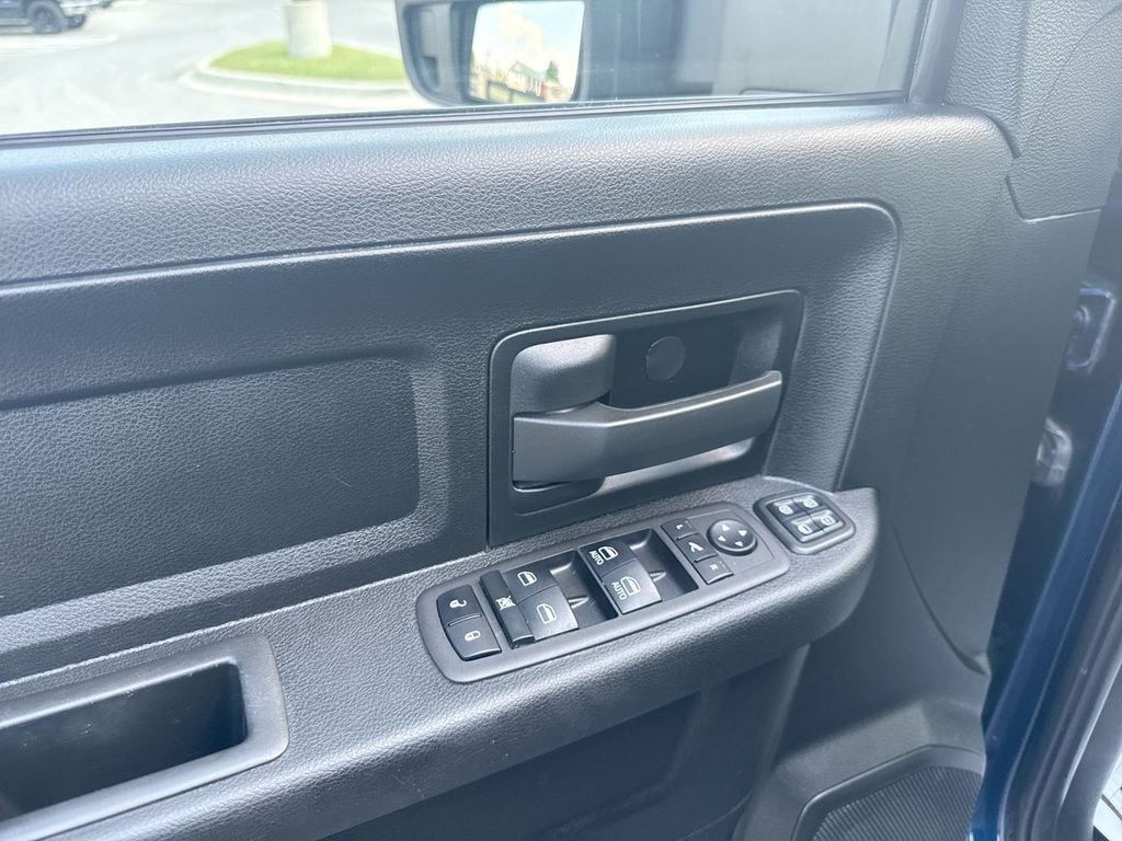 Pre-Owned 2024 Ram 3500 Tradesman - photo - 10