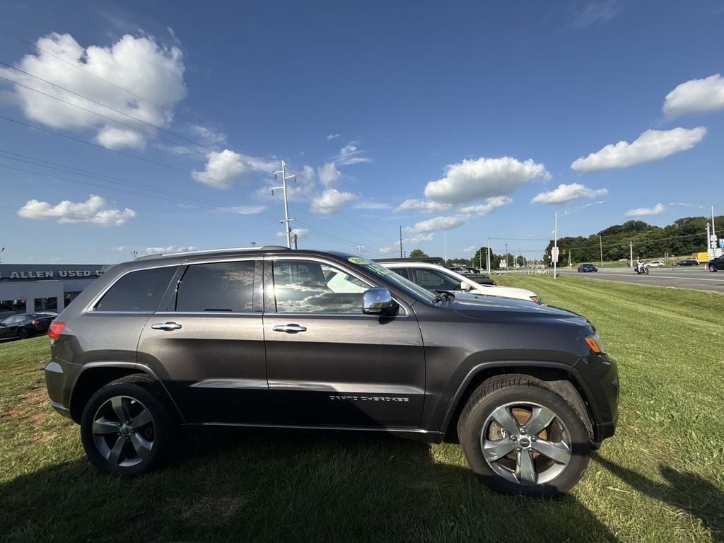 Pre-Owned 2014 Jeep Grand Cherokee Overland - photo - 5