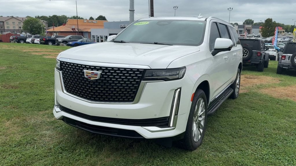 Pre-Owned 2023 Cadillac Escalade ESV Premium - photo - 1