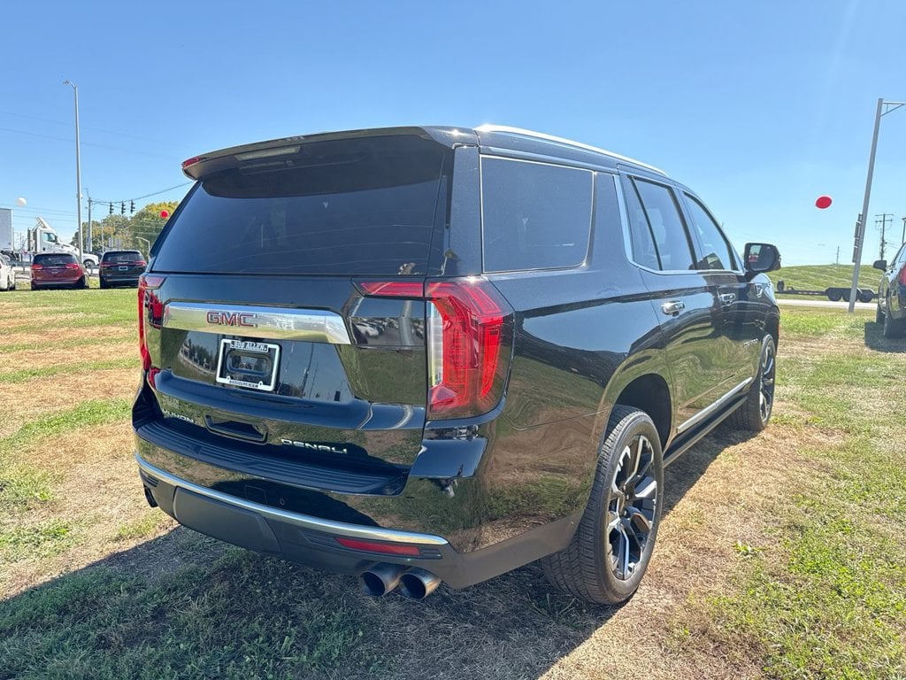 Pre-Owned 2023 GMC Yukon Denali - photo - 12