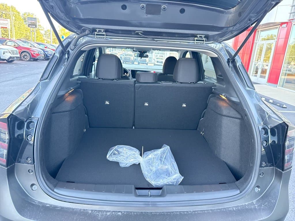 New 2027 Nissan Kicks SV - photo - 16