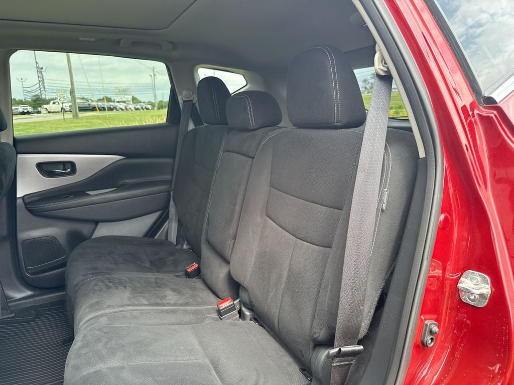 Pre-Owned 2019 Nissan Murano SV - photo - 18