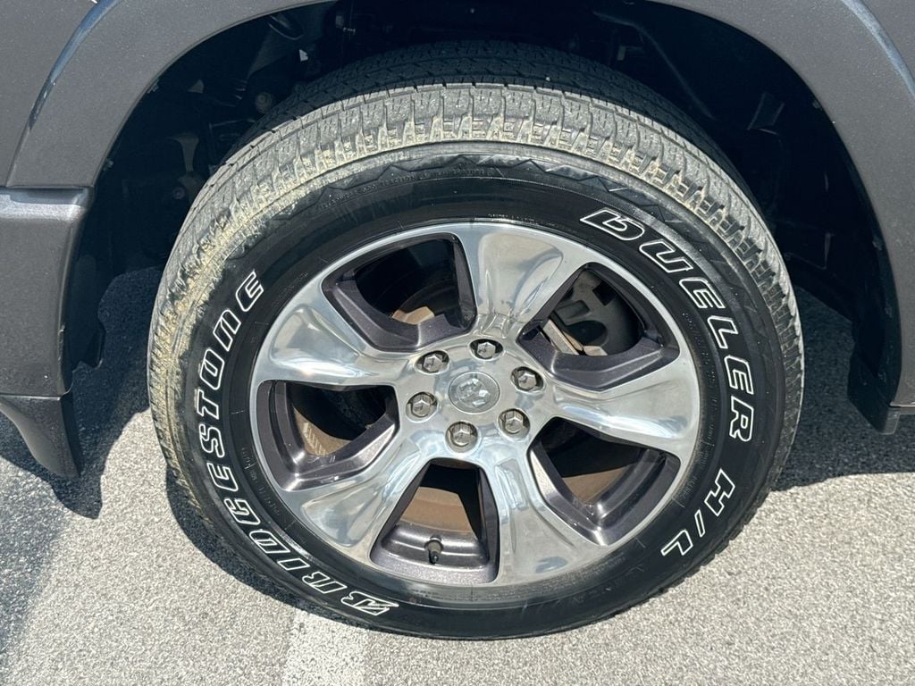 Pre-Owned 2022 Ram 1500 Laramie - photo - 9