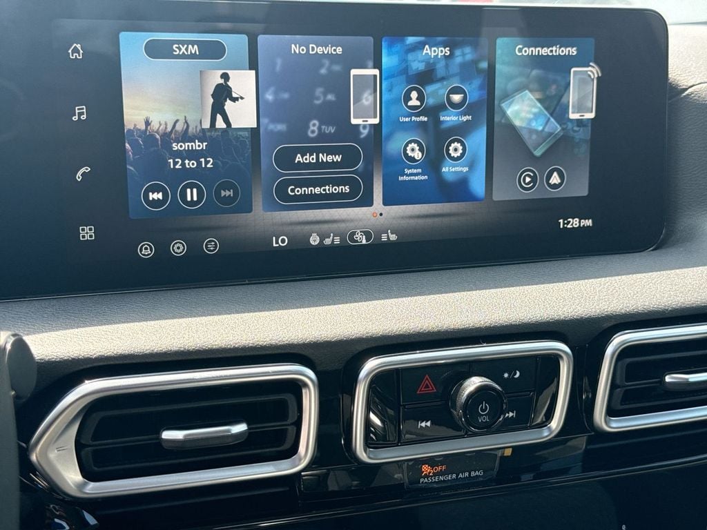 New 2027 Nissan Sentra SV - photo - 26