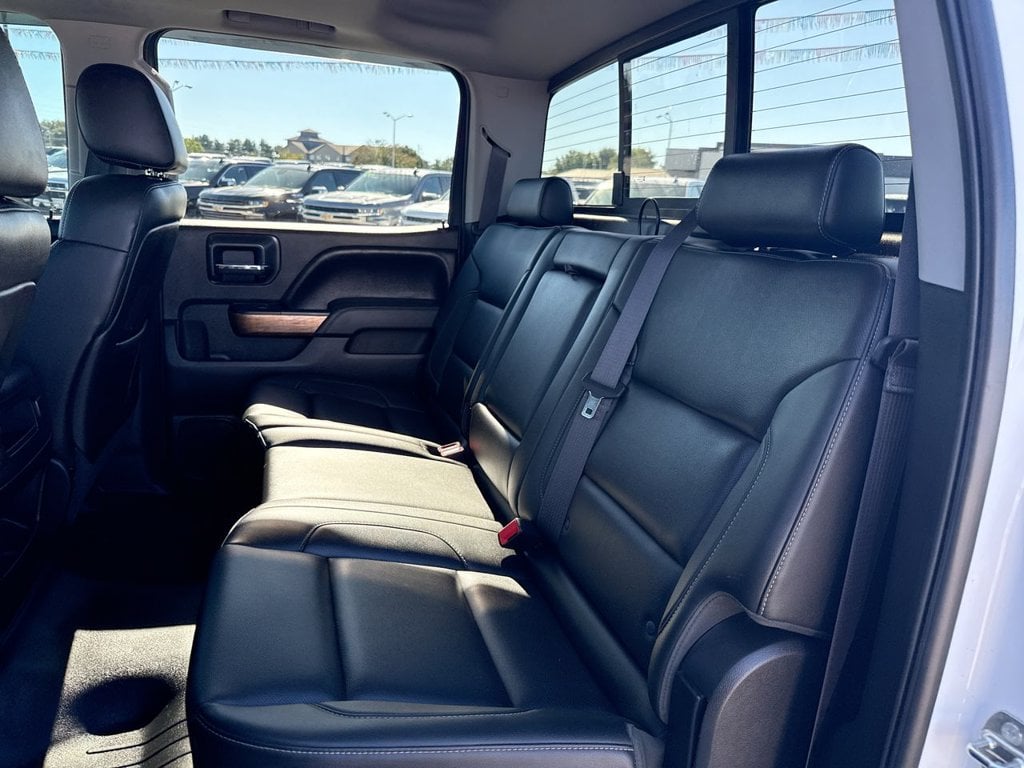 Pre-Owned 2015 Chevrolet Silverado 1500 LTZ - photo - 10