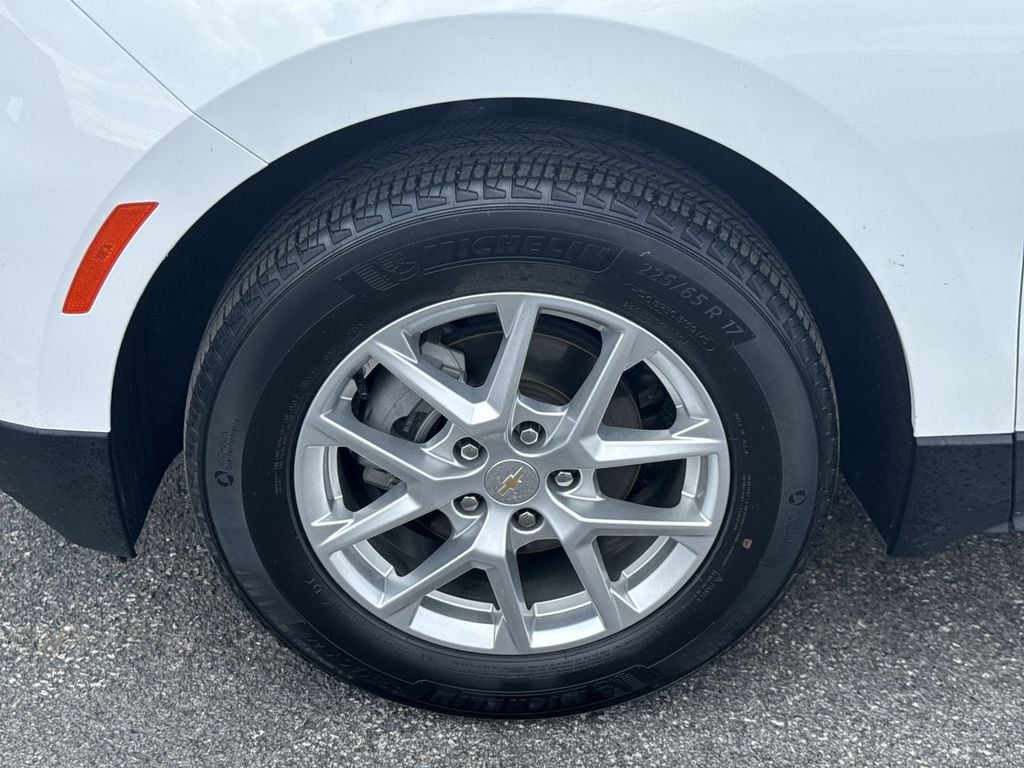 Pre-Owned 2022 Chevrolet Equinox LS - photo - 9