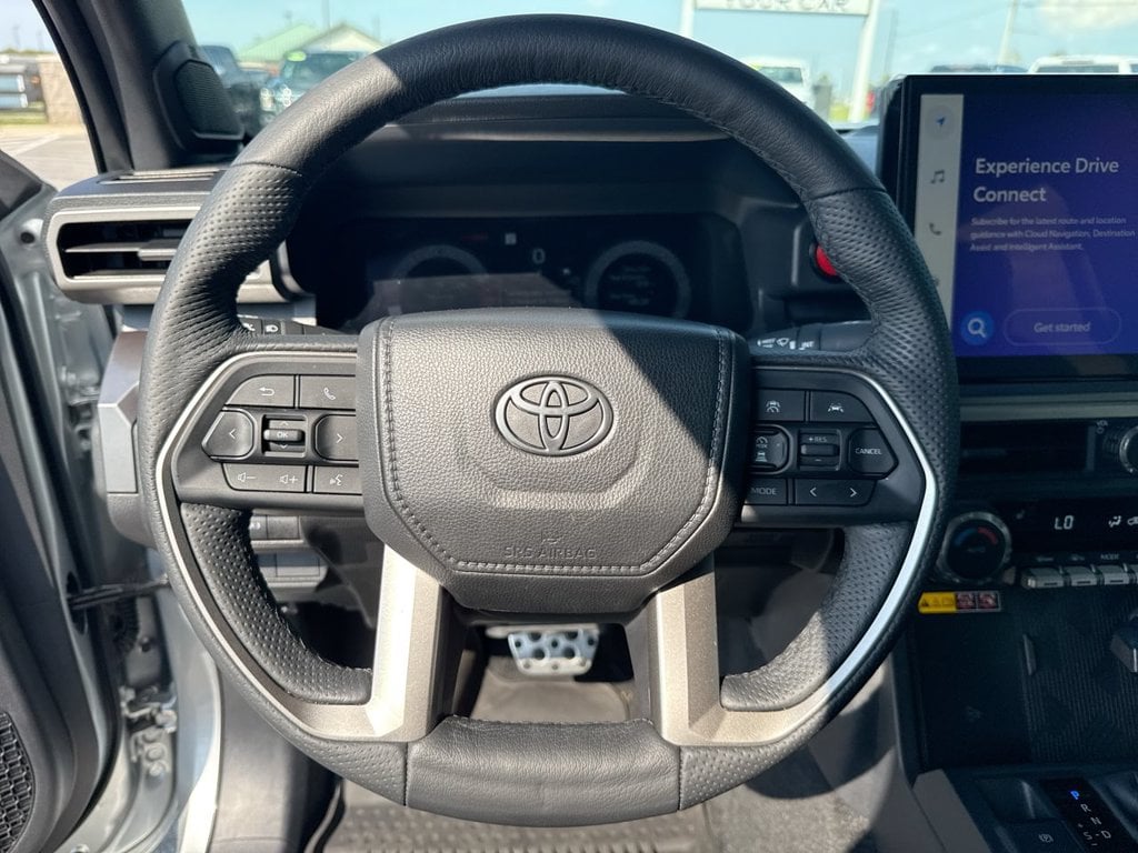 Pre-Owned 2025 Toyota Tacoma Hybrid TRD Sport - photo - 22