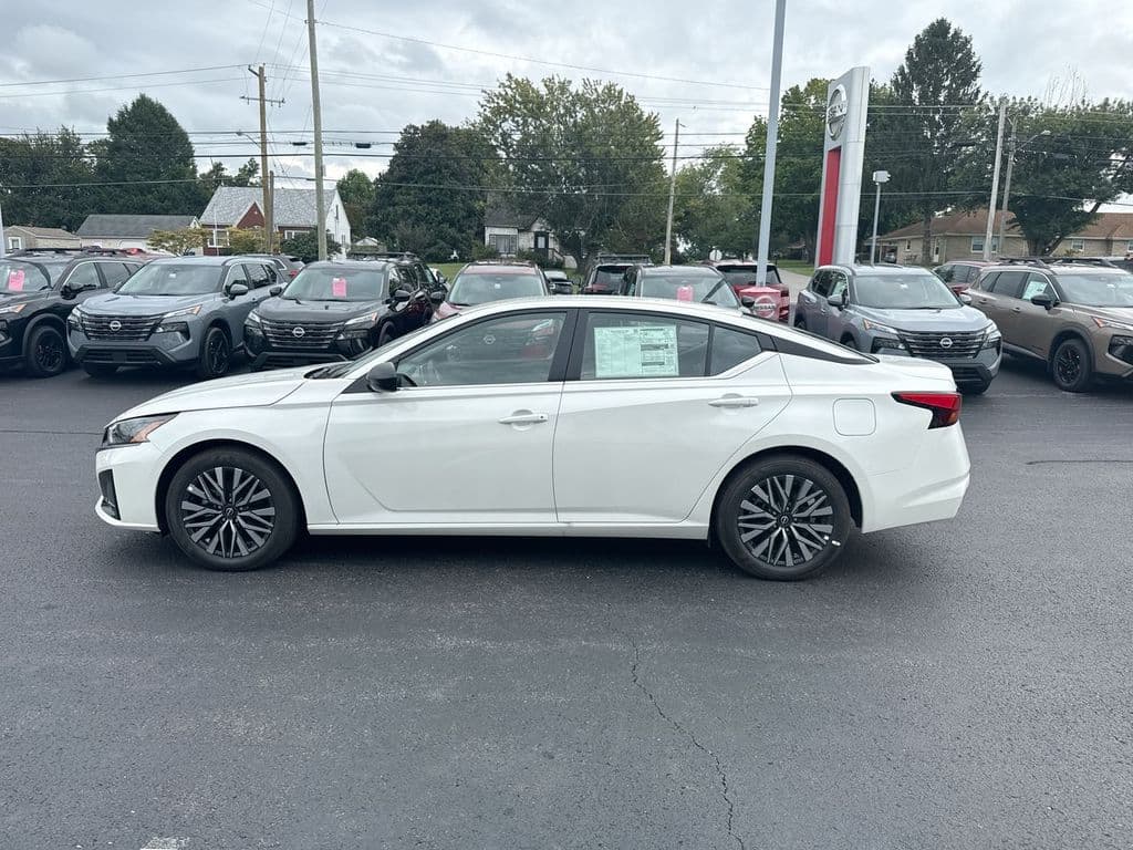 New 2026 Nissan Altima 2.5 SV - photo - 10