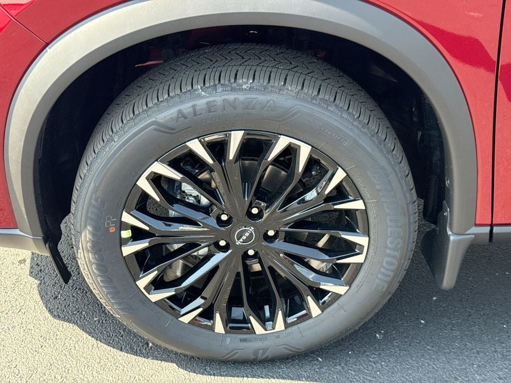 New 2026 Nissan Rogue Dark Armor - photo - 9