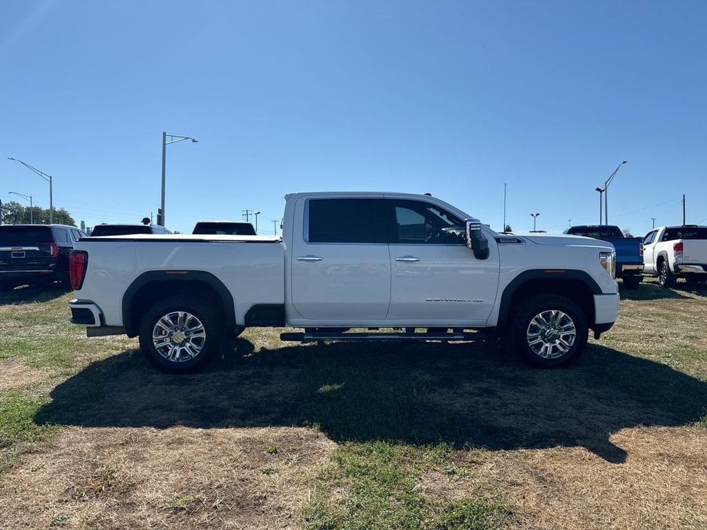 Pre-Owned 2021 GMC Sierra 2500HD Denali - photo - 13