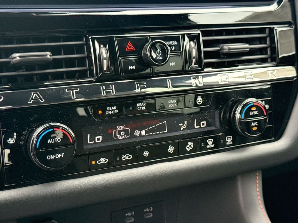 New 2026 Nissan Pathfinder Rock Creek - photo - 30