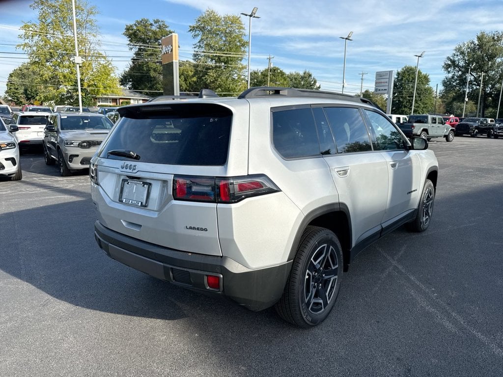 New 2026 Jeep Cherokee Laredo - photo - 12