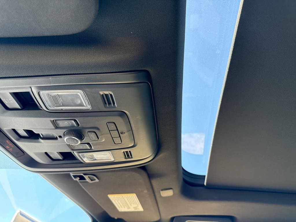 Pre-Owned 2023 GMC Yukon Denali - photo - 34