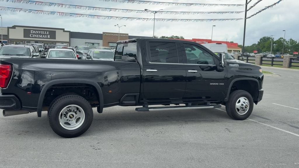 Pre-Owned 2023 Chevrolet Silverado 3500HD High Country - photo - 6