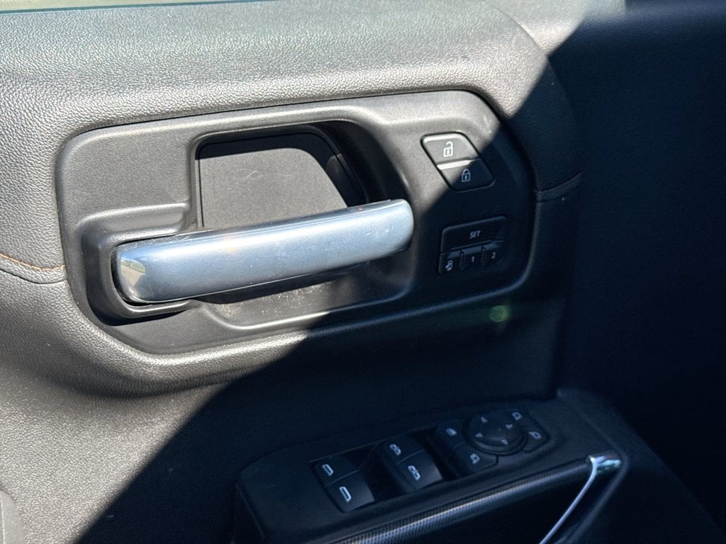 Pre-Owned 2021 GMC Sierra 1500 AT4 - photo - 11