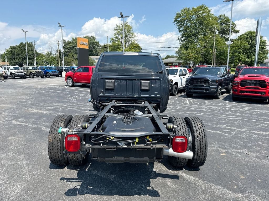 New 2026 Ram 4500HD Tradesman - photo - 16