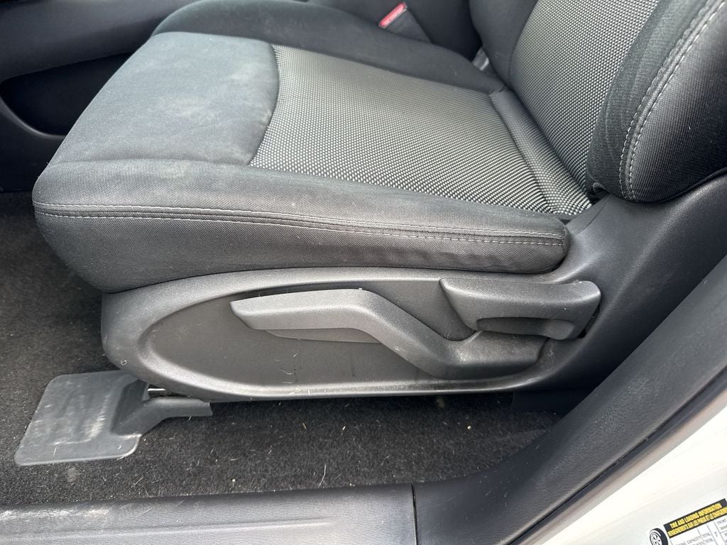 Pre-Owned 2018 Nissan Pathfinder S - photo - 22