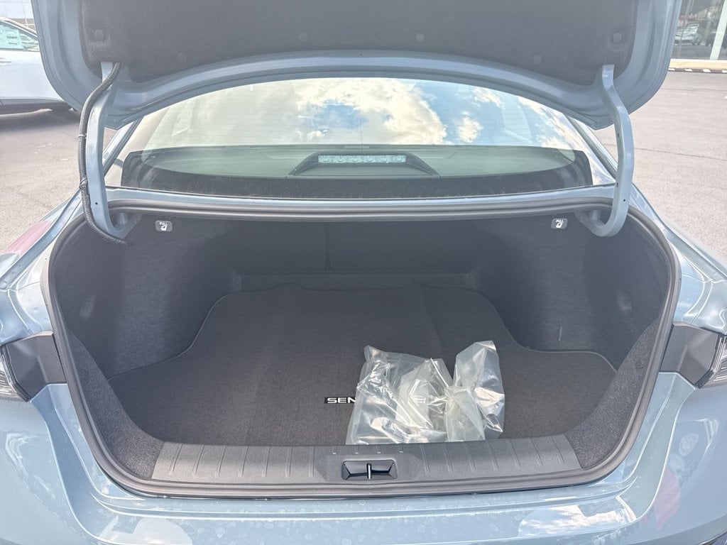 New 2027 Nissan Sentra SR - photo - 16
