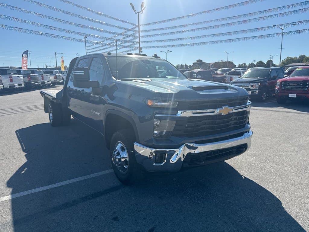 Pre-Owned 2025 Chevrolet Silverado 3500HD LT - photo - 14
