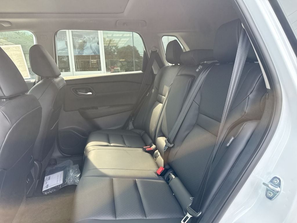 New 2026 Nissan Rogue Dark Armor - photo - 19