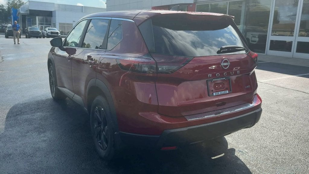 New 2026 Nissan Rogue SV - photo - 4