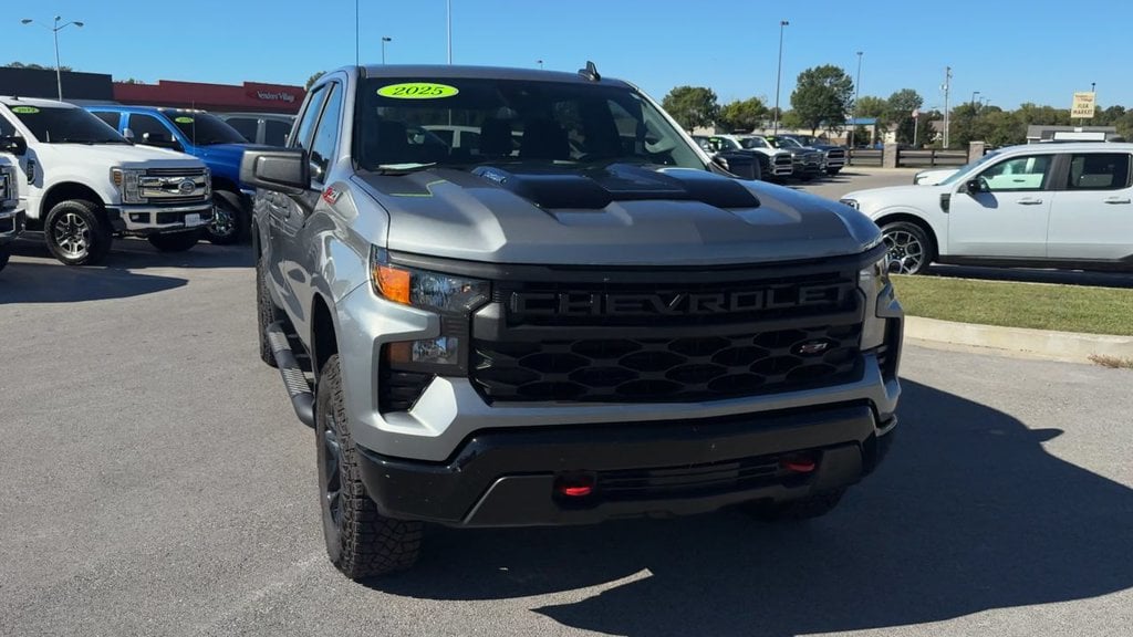 Pre-Owned 2025 Chevrolet Silverado 1500 Custom Trail Boss - photo - 8