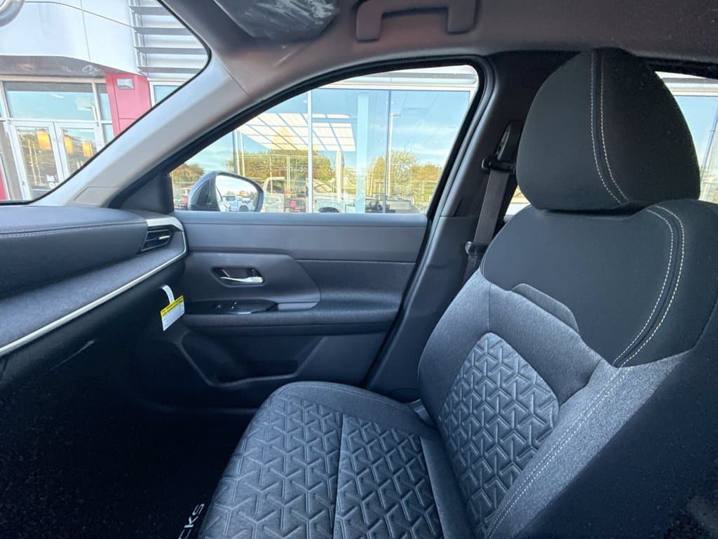 New 2027 Nissan Kicks SV - photo - 29