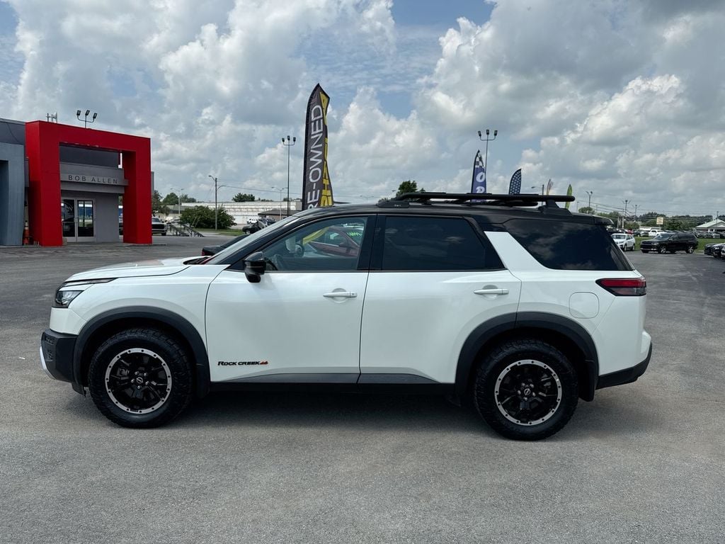 Pre-Owned 2024 Nissan Pathfinder Rock Creek - photo - 10