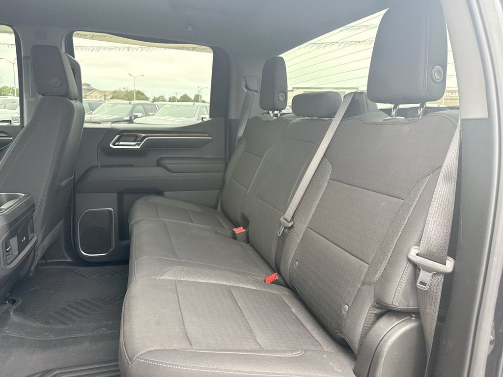 Pre-Owned 2024 Chevrolet Silverado 1500 RST - photo - 18