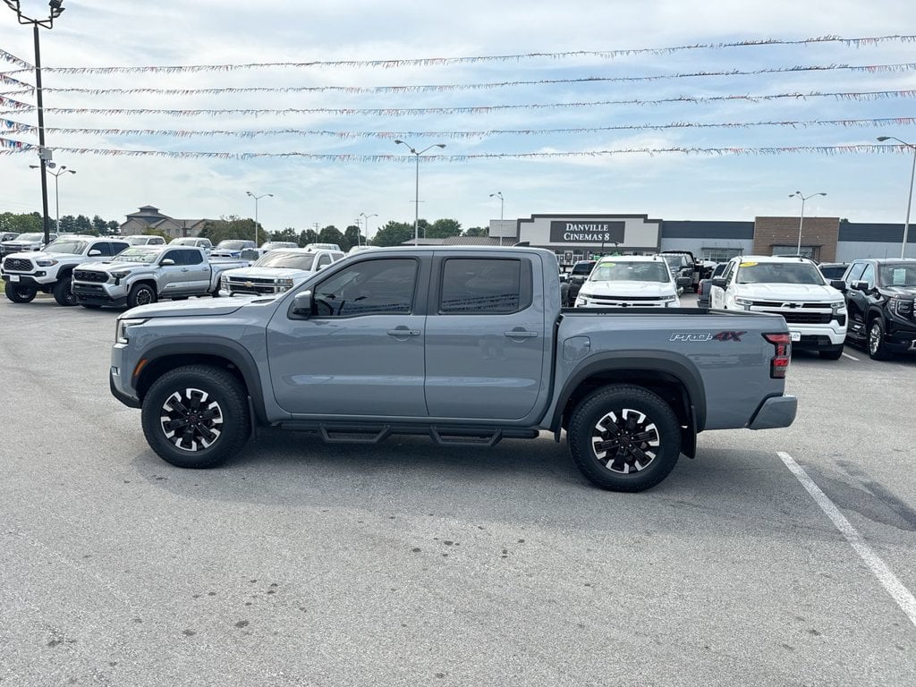 Pre-Owned 2024 Nissan Frontier PRO-4X - photo - 10