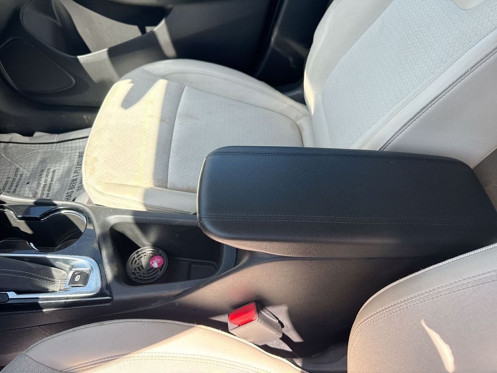 Pre-Owned 2023 Buick Encore GX Preferred - photo - 24