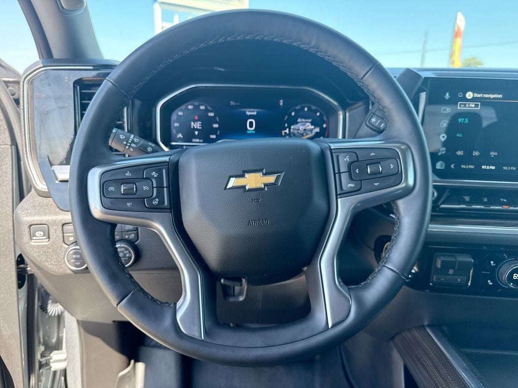 Pre-Owned 2025 Chevrolet Silverado 2500HD LT - photo - 22