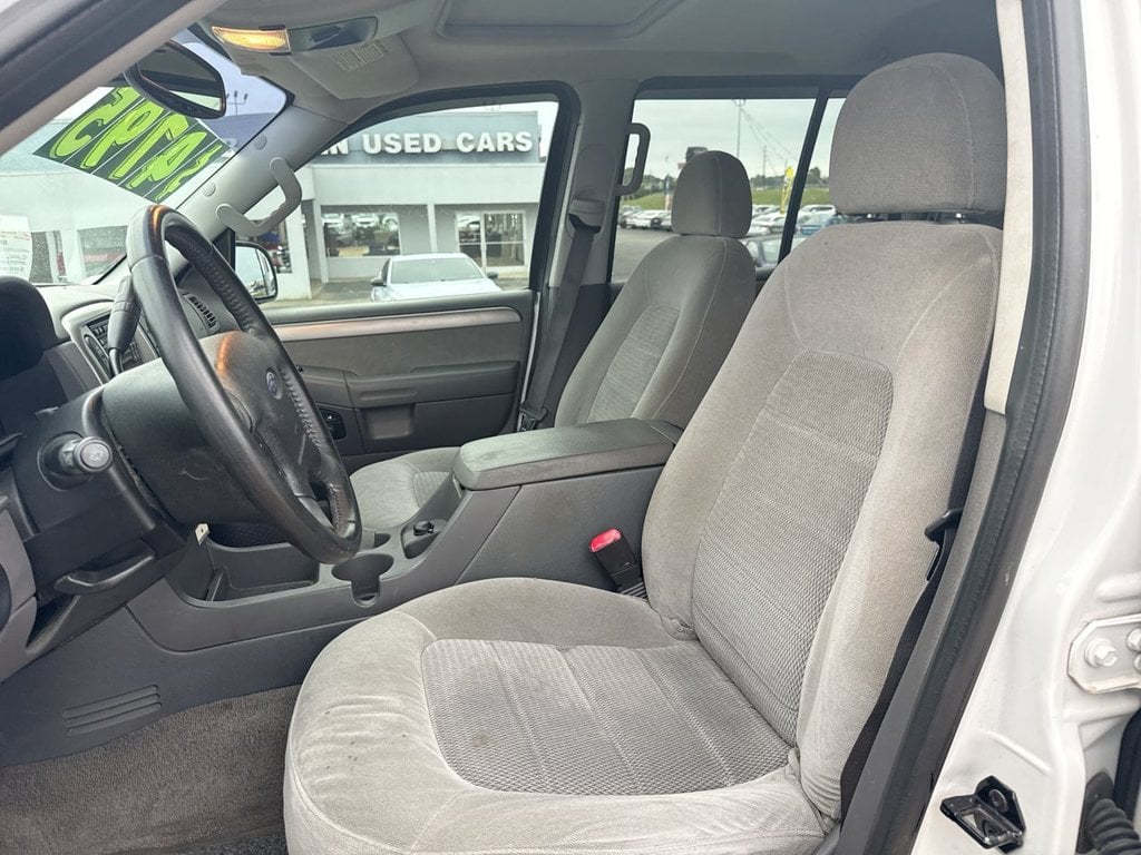 Pre-Owned 2004 Ford Explorer XLT - photo - 12
