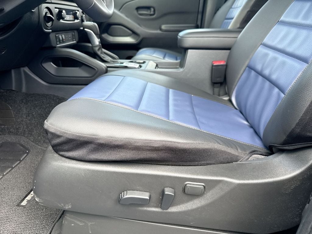 Pre-Owned 2026 Nissan Frontier SV - photo - 21