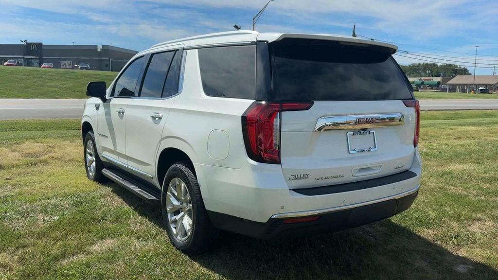2022 GMC Yukon SLT Photo in Danville KY 40422