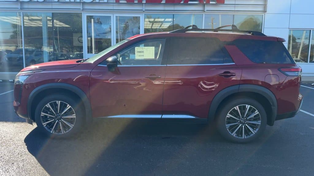 2026 Nissan Pathfinder Platinum Photo in Danville KY 40422