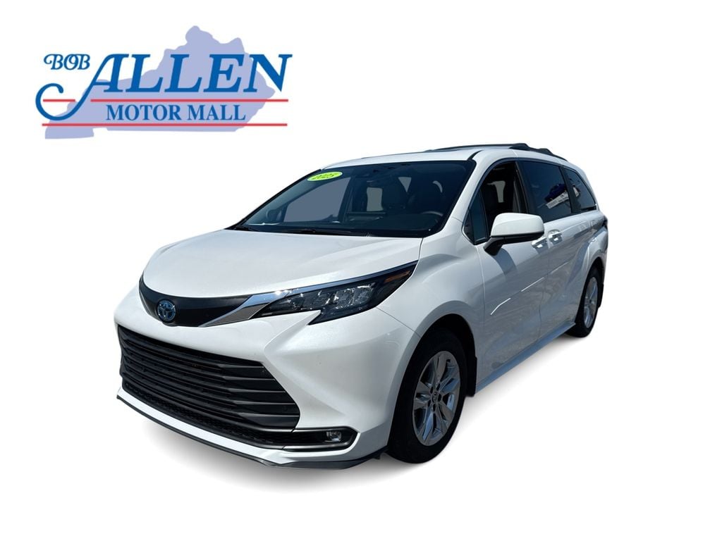 2025 Toyota Sienna XLE Photo in Danville KY 40422