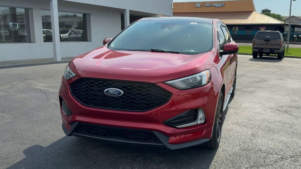 2022 Ford Edge ST Line Photo in Danville KY 40422